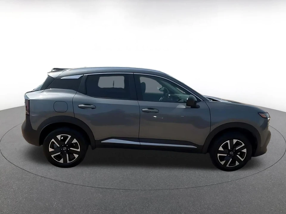2026 Nissan Kicks - Image 17 of 31