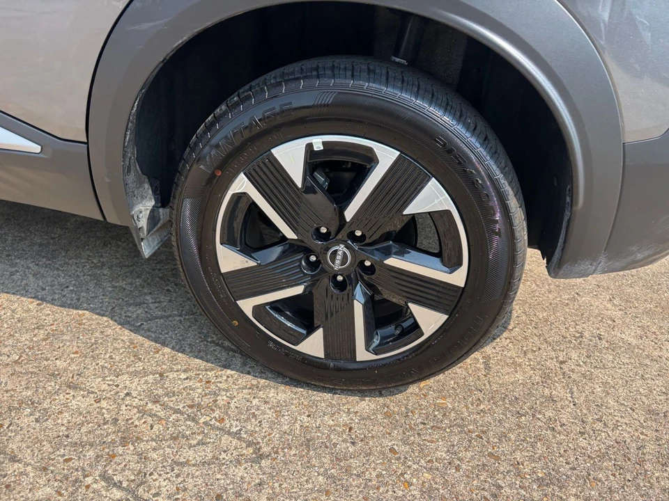 2026 Nissan Kicks - Image 30 of 31
