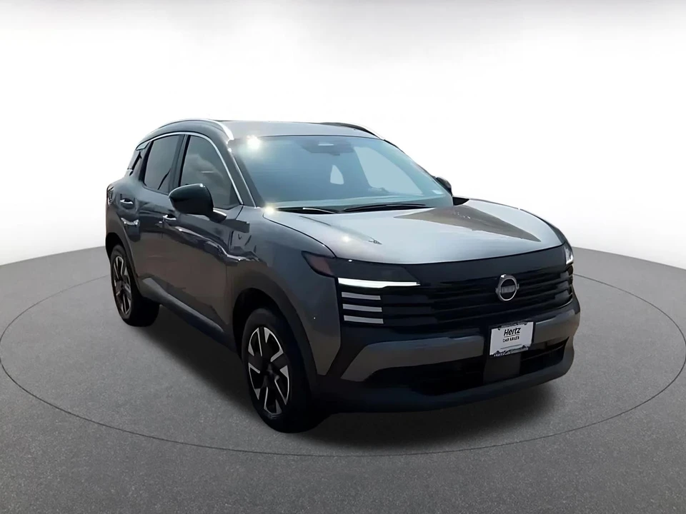 2026 Nissan Kicks - Image 3 of 31