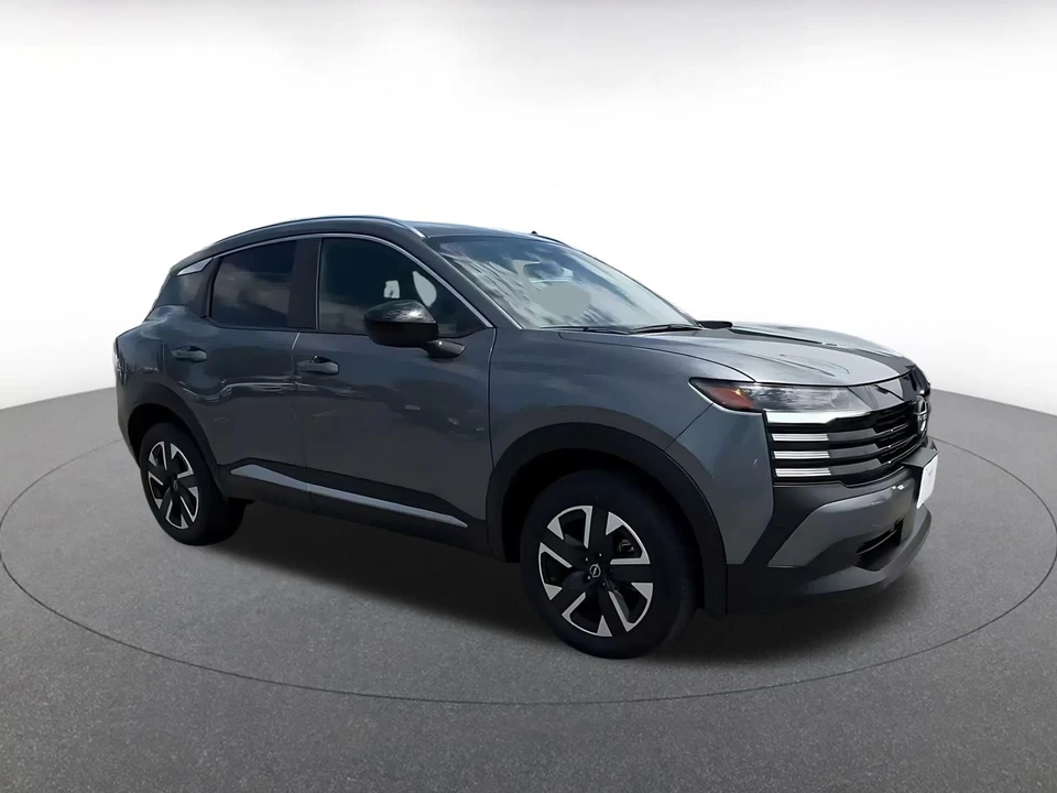 2026 Nissan Kicks - Image 2 of 31