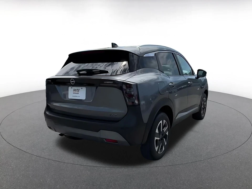 2026 Nissan Kicks - Image 16 of 31