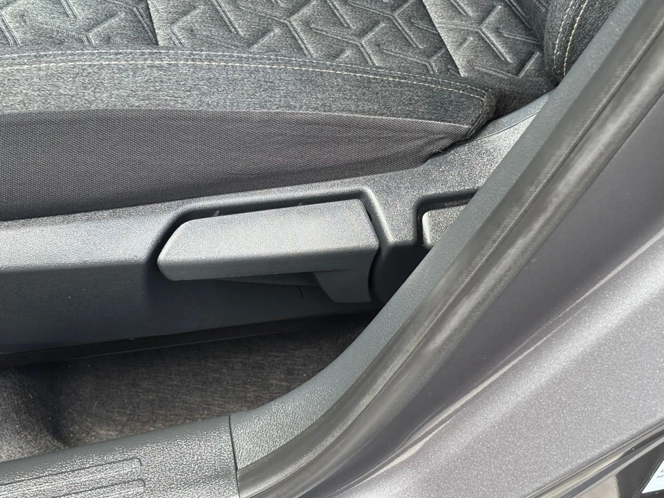 2026 Nissan Kicks - Image 23 of 31
