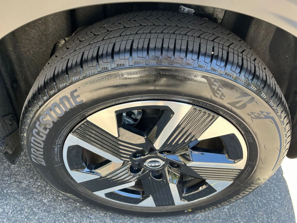 2026 Nissan Kicks - Image 30 of 31