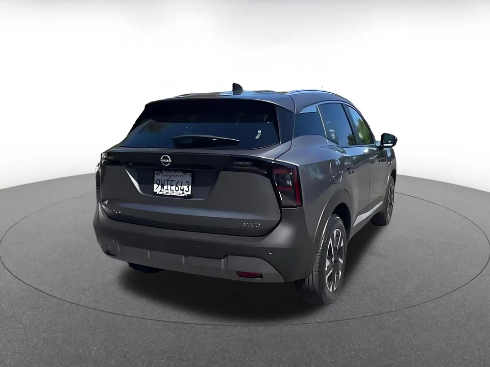 2026 Nissan Kicks - Image 15 of 31