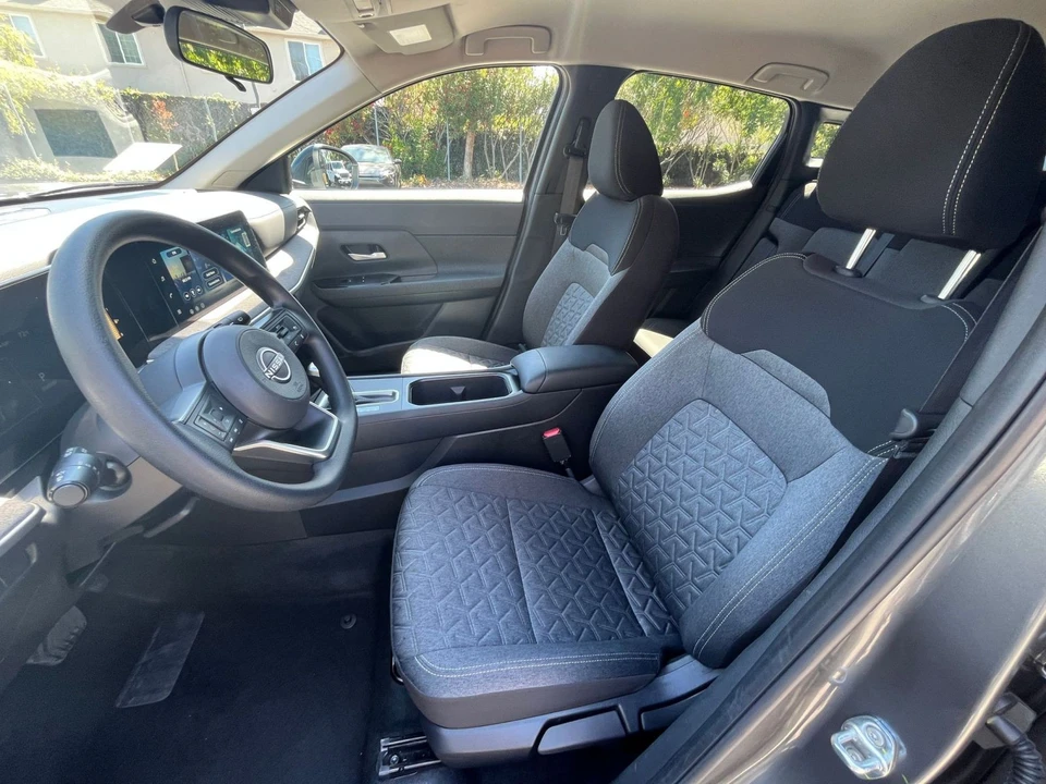 2026 Nissan Kicks - Image 27 of 31