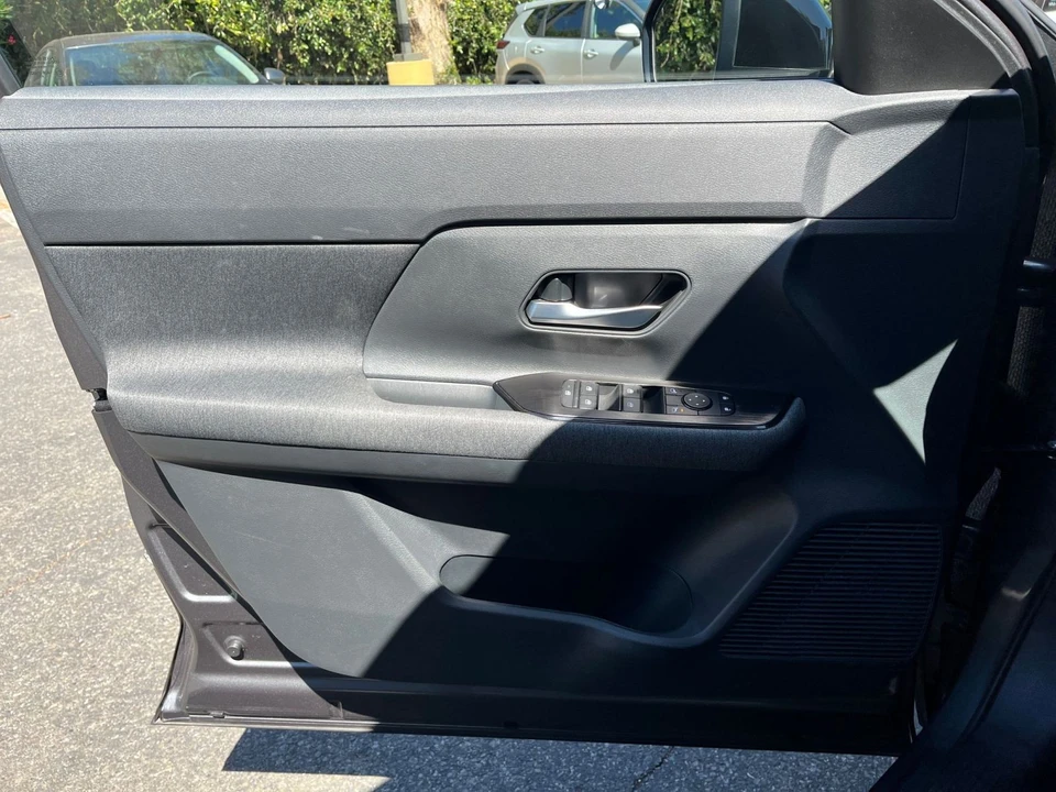 2026 Nissan Kicks - Image 20 of 31