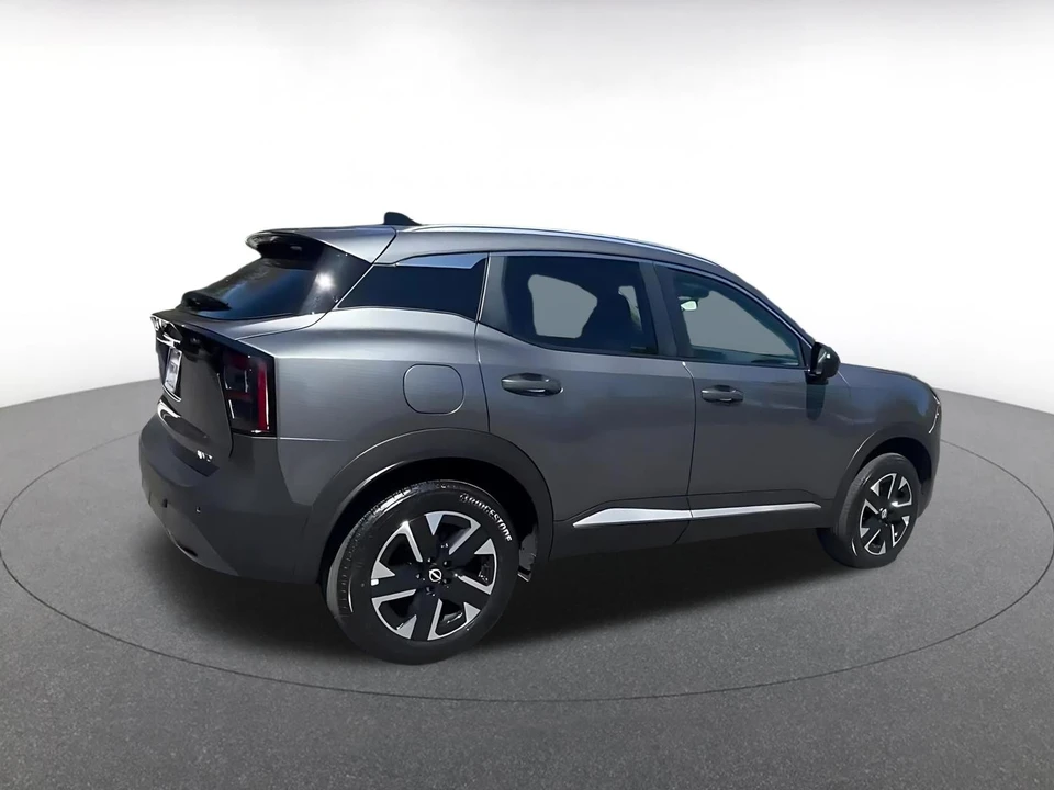 2026 Nissan Kicks - Image 16 of 31