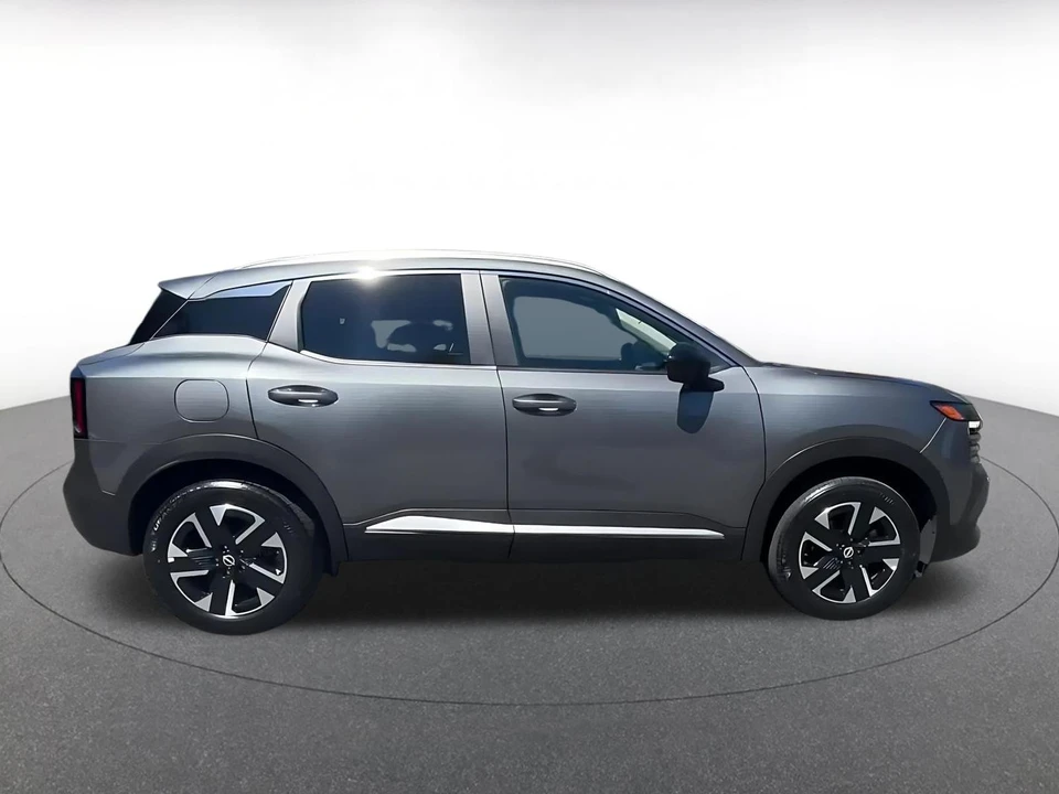 2026 Nissan Kicks - Image 17 of 31