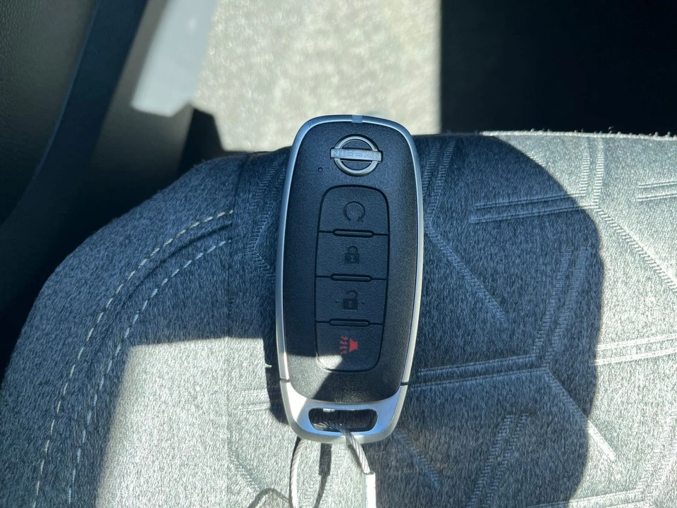 2026 Nissan Kicks - Image 24 of 31