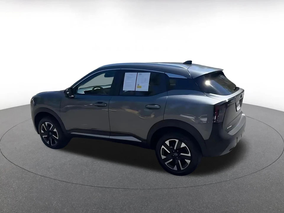 2026 Nissan Kicks - Image 11 of 31