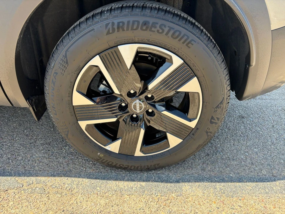 2026 Nissan Kicks - Image 31 of 31