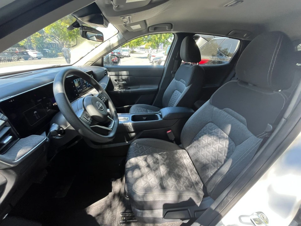 2026 Nissan Kicks - Image 27 of 31