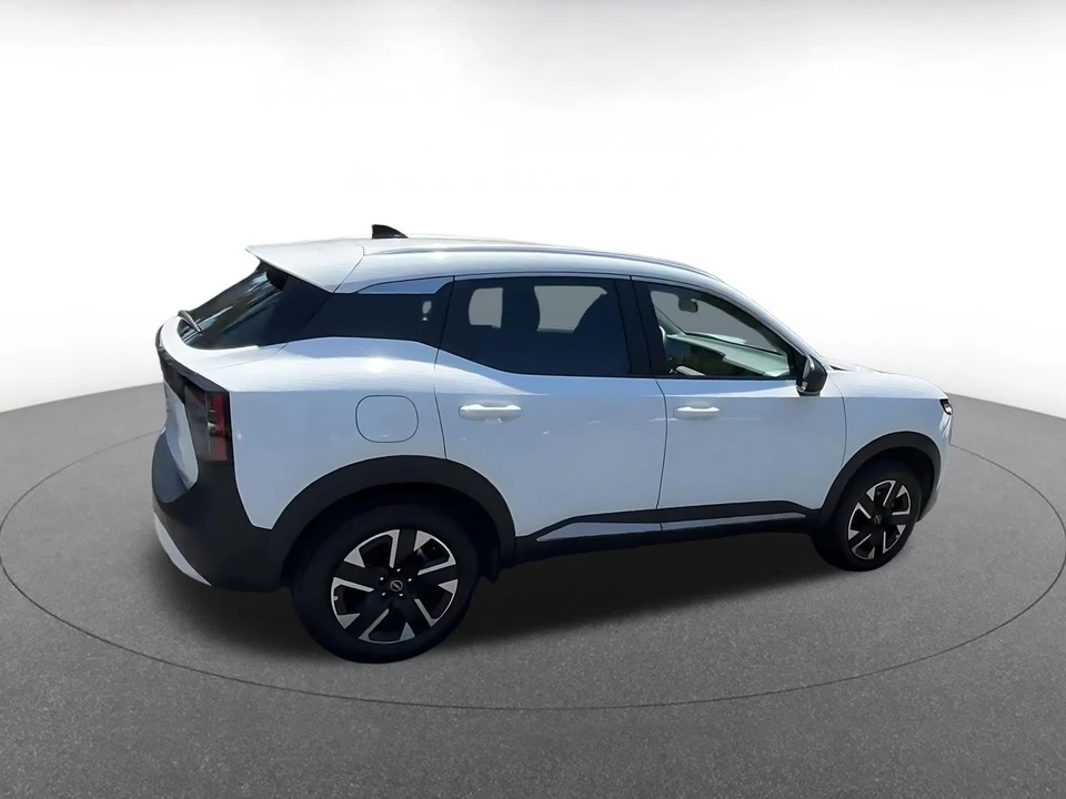 2026 Nissan Kicks - Image 15 of 31