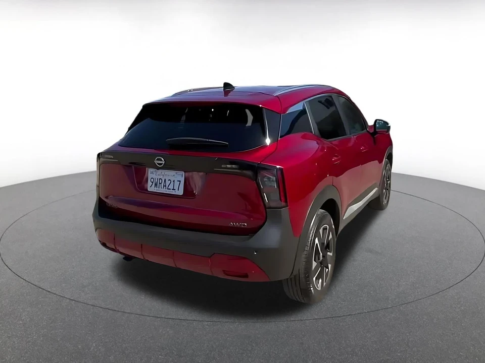 2026 Nissan Kicks - Image 16 of 31