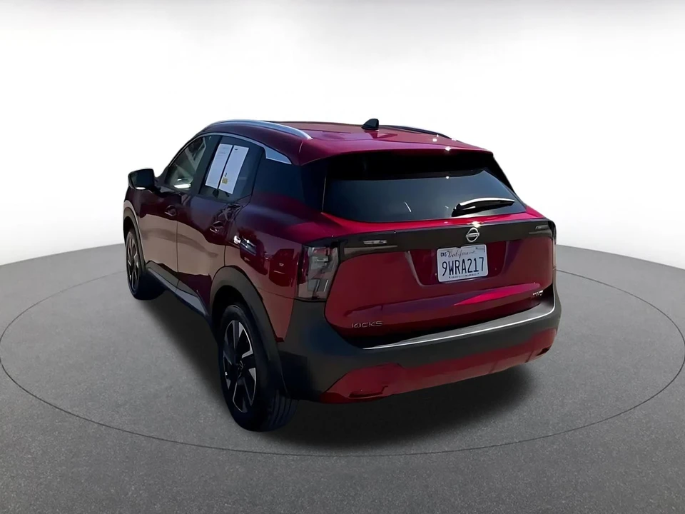2026 Nissan Kicks - Image 12 of 31