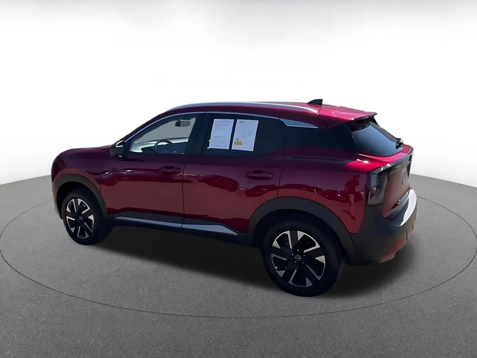 2026 Nissan Kicks - Image 11 of 31