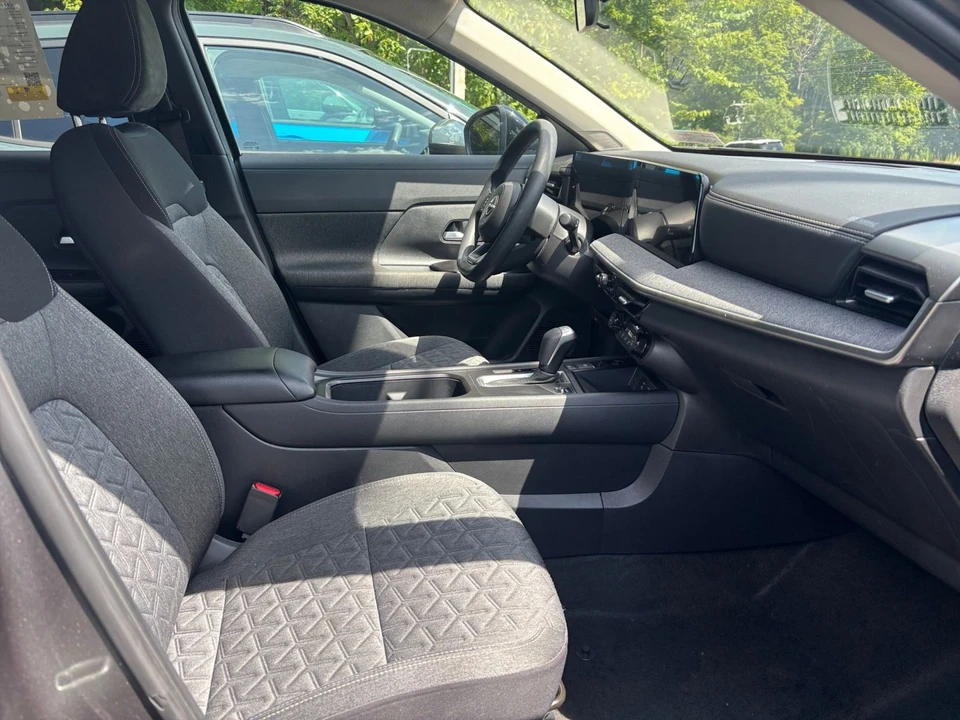 2026 Nissan Kicks - Image 27 of 31