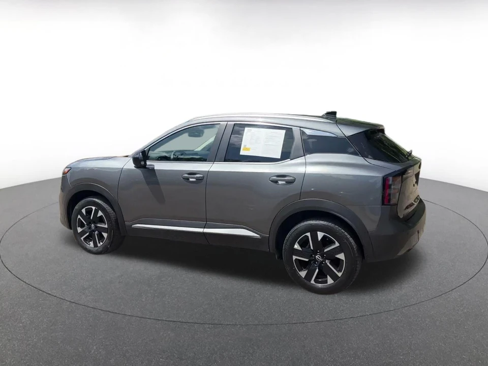 2026 Nissan Kicks - Image 11 of 31