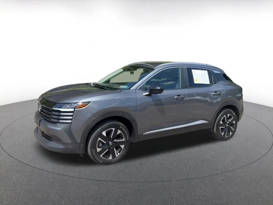2026 Nissan Kicks - Image 8 of 31