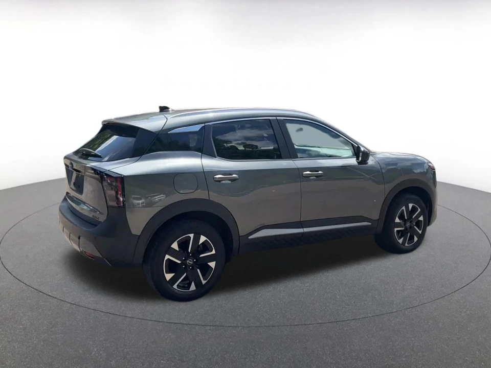 2026 Nissan Kicks - Image 15 of 31