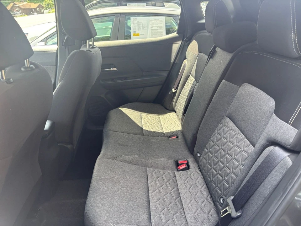 2026 Nissan Kicks - Image 26 of 31