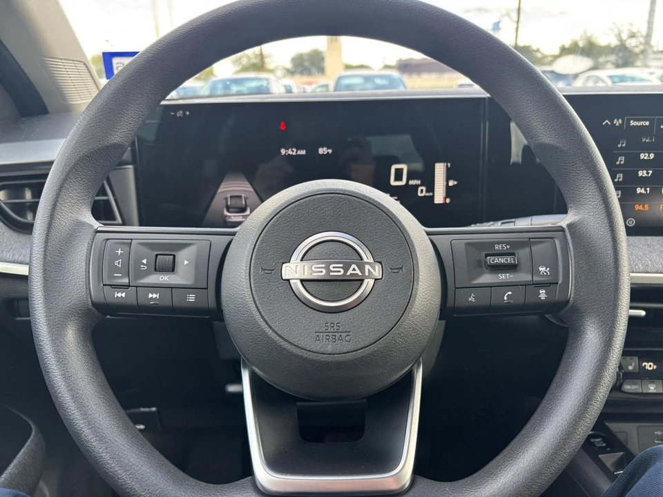 2026 Nissan Kicks - Image 28 of 31