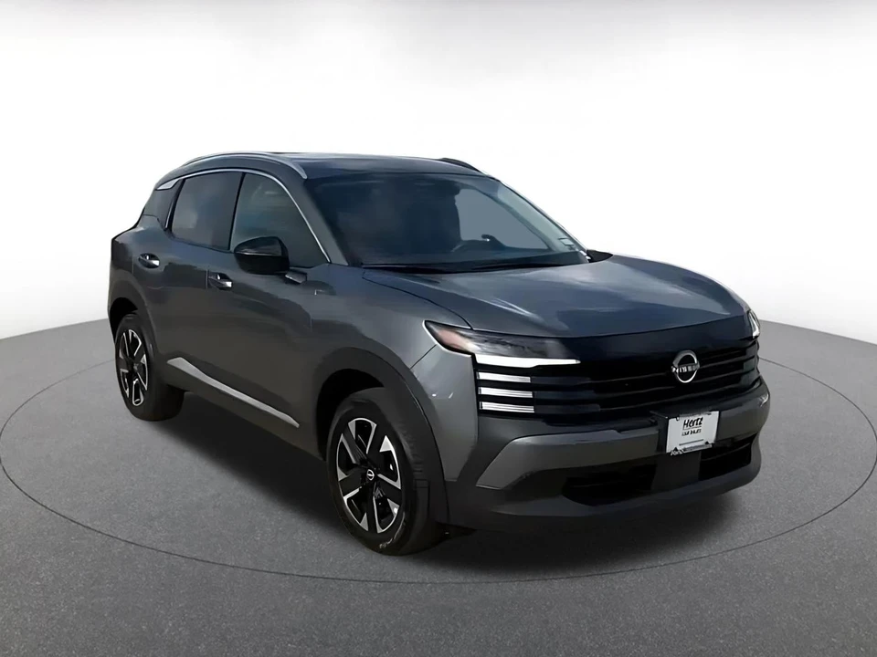 2026 Nissan Kicks - Image 3 of 31