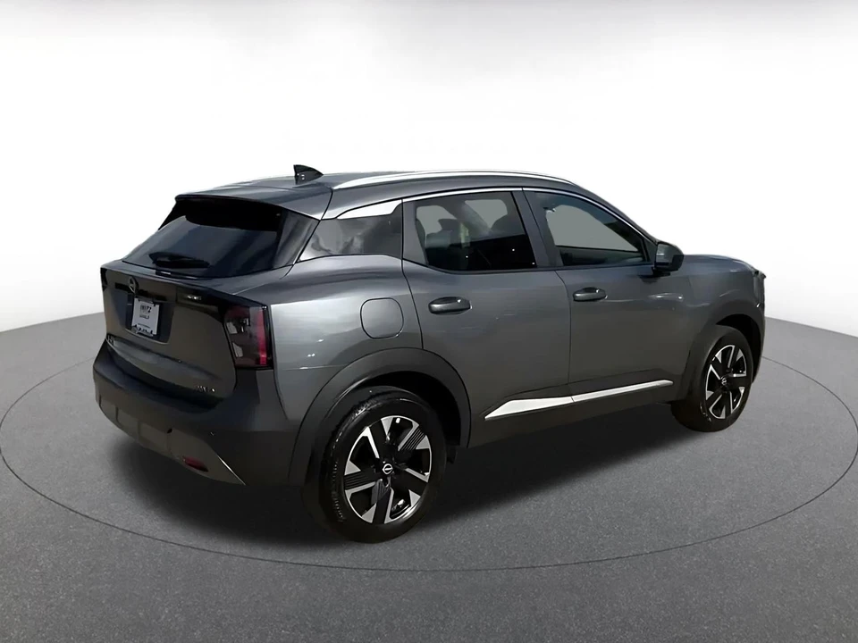 2026 Nissan Kicks - Image 16 of 31
