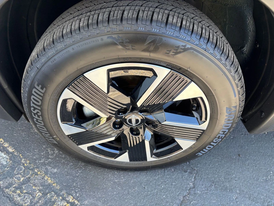 2026 Nissan Kicks - Image 31 of 31