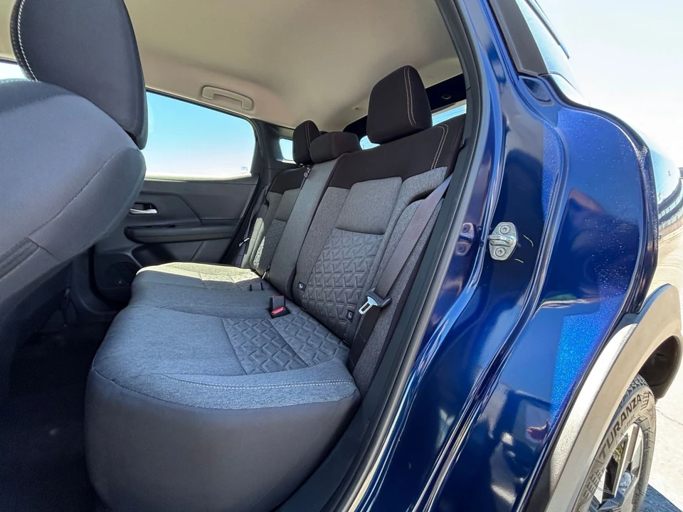 2026 Nissan Kicks - Image 27 of 31