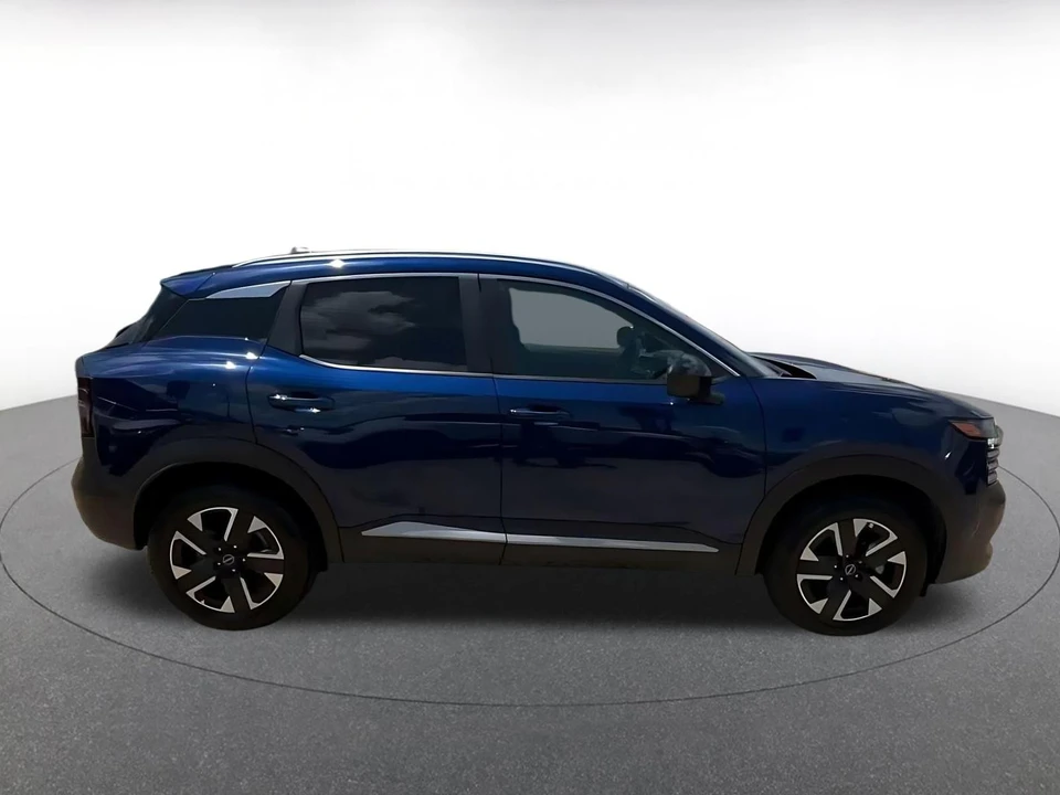 2026 Nissan Kicks - Image 17 of 31