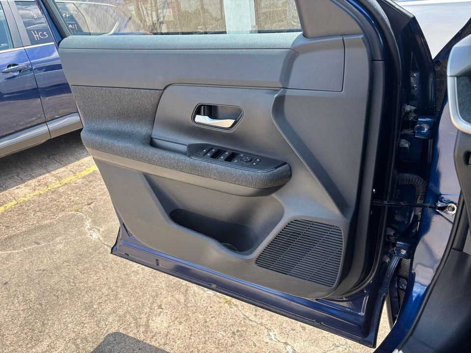 2026 Nissan Kicks - Image 20 of 31