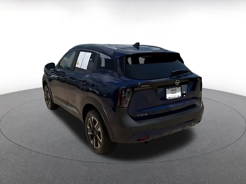 2026 Nissan Kicks - Image 11 of 31