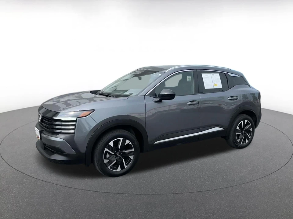2026 Nissan Kicks - Image 9 of 31