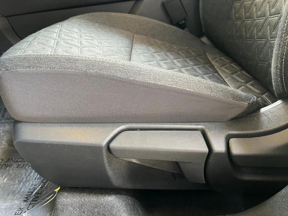 2026 Nissan Kicks - Image 25 of 31