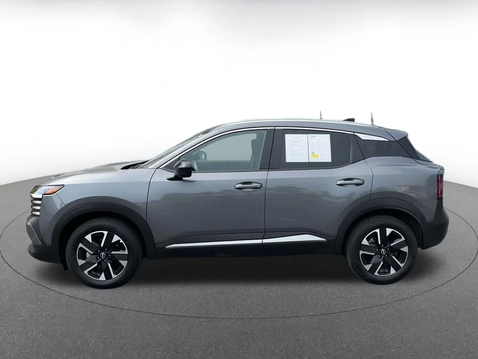 2026 Nissan Kicks - Image 11 of 31