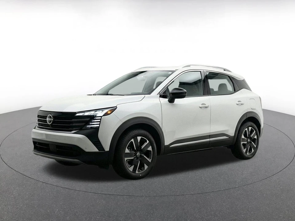 2026 Nissan Kicks - Image 3 of 24