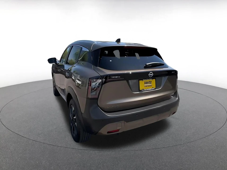 2026 Nissan Kicks - Image 13 of 31