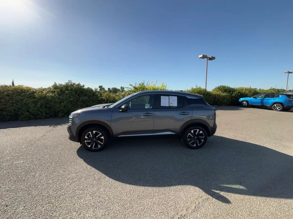 2026 Nissan Kicks - Image 9 of 31
