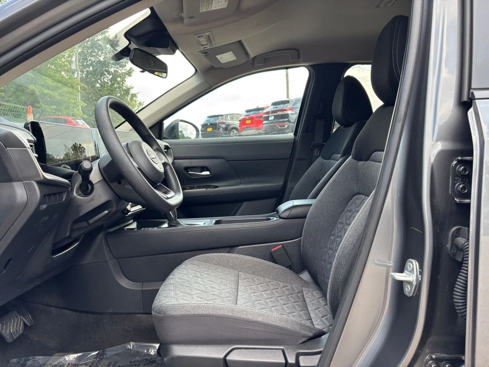 2026 Nissan Kicks - Image 24 of 31