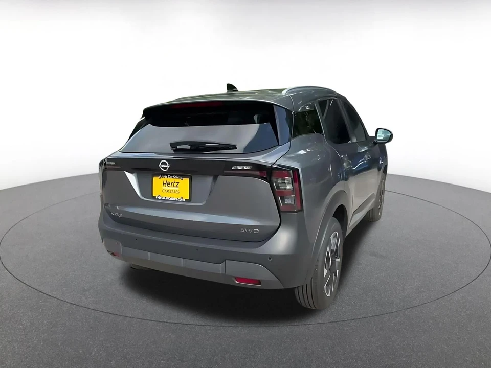 2026 Nissan Kicks - Image 16 of 31