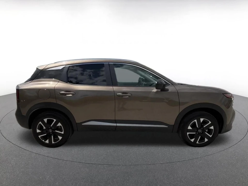 2026 Nissan Kicks - Image 18 of 31