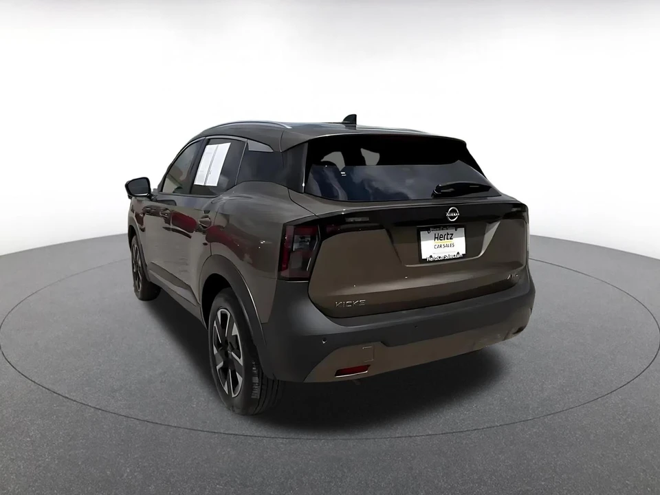 2026 Nissan Kicks - Image 13 of 31