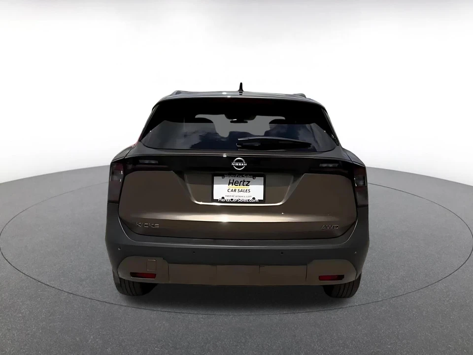2026 Nissan Kicks - Image 14 of 31