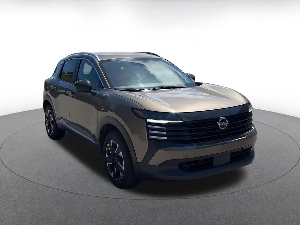 2026 Nissan Kicks - Image 2 of 31