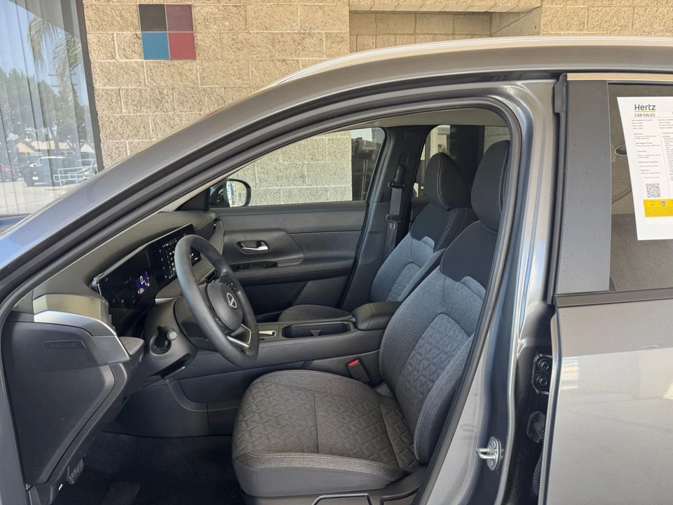 2026 Nissan Kicks - Image 27 of 31