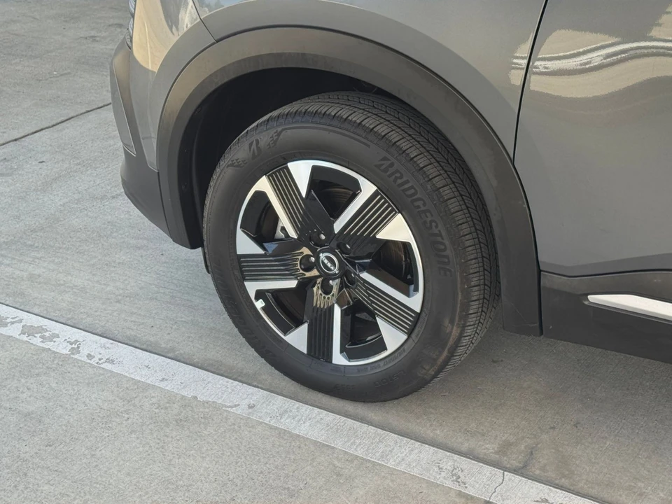 2026 Nissan Kicks - Image 30 of 31