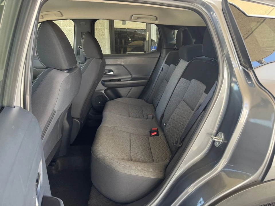 2026 Nissan Kicks - Image 26 of 31