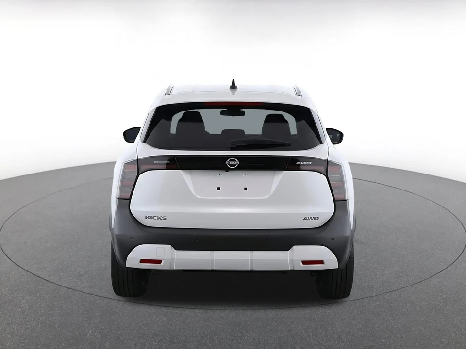 2026 Nissan Kicks - Image 9 of 24