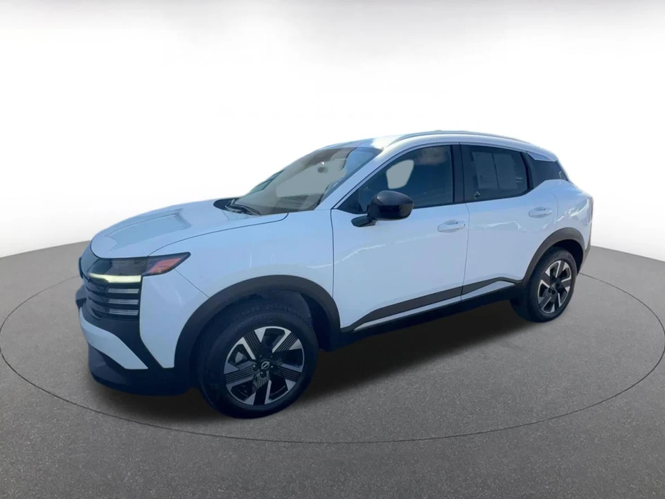 2026 Nissan Kicks - Image 8 of 31
